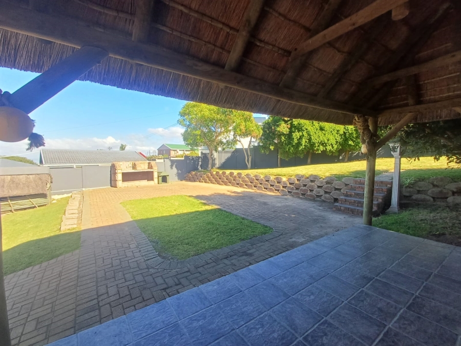 To Let 3 Bedroom Property for Rent in Dana Bay Western Cape
